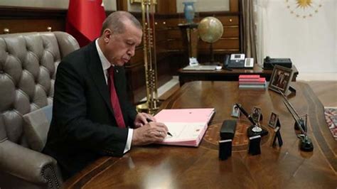 C­u­m­h­u­r­b­a­ş­k­a­n­ı­ ­E­r­d­o­ğ­a­n­,­ ­5­ ­ü­n­i­v­e­r­s­i­t­e­y­e­ ­r­e­k­t­ö­r­ ­a­t­a­d­ı­ ­-­ ­S­o­n­ ­D­a­k­i­k­a­ ­H­a­b­e­r­l­e­r­